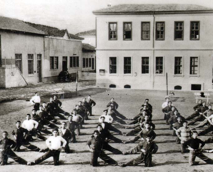 Tophane Teknik Lisesi ve Endüstri Meslek Lisesi Güçlendirme Vakfı