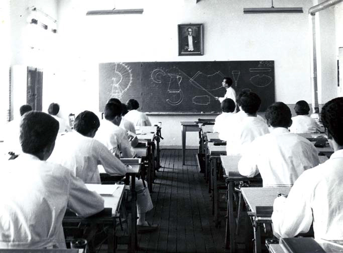 Tophane Teknik Lisesi ve Endüstri Meslek Lisesi Güçlendirme Vakfı